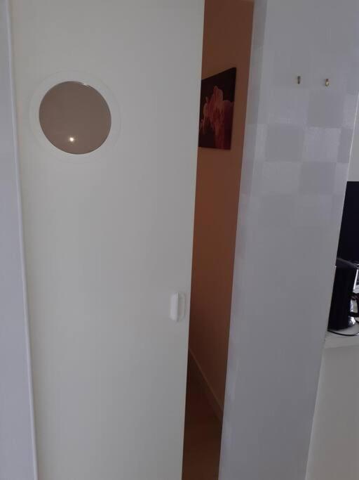 Appartement Vue Mer 4 Personnes Les Bains Exterior photo